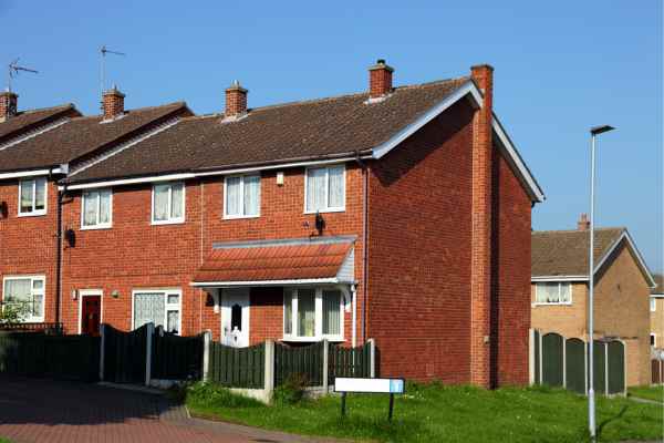 Can I Alter The Party Wall Surveyor? - A Crucial Guide From Faulkner Surveyors 3 Do you want to change the party wall surveyor you are using? Get the best results from Faulkners Farnham NOW!