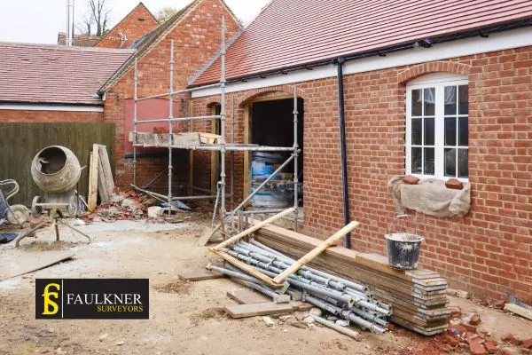 What is the minimum distance between 2 houses? 2 Distance Between Two Houses : Party Wall Surveyors Farnham